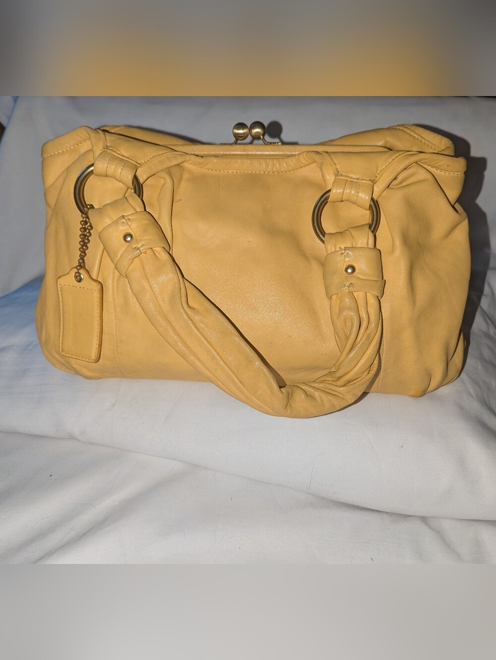 Vintage Y2K Coach Parker Yellow Leather Satchel with Kiss-Lock Closure. 13437